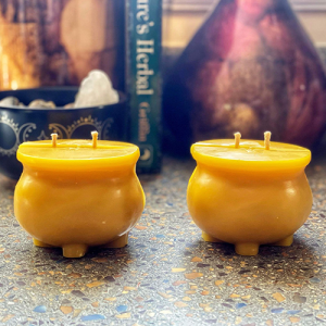 Cauldron Beeswax Candle