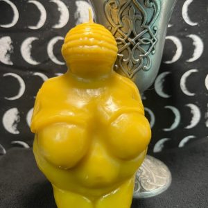 Willendorf Beeswax Candle